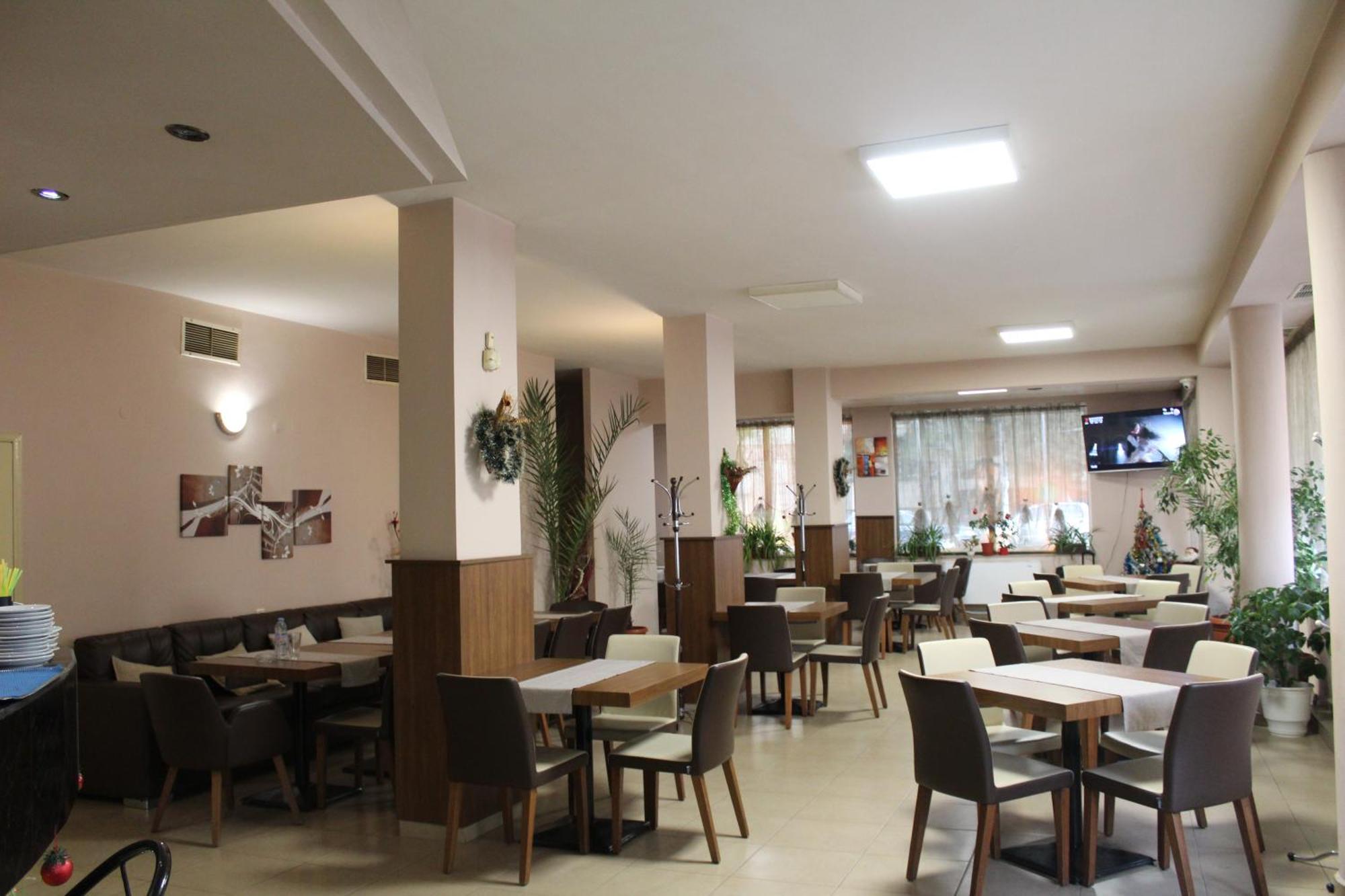 Hotel Bulgaria Kharmanli Exterior foto